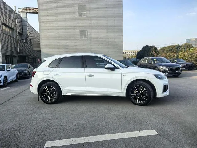 Audi Q5L 2022 40T Fashion dynamic type interior photo 8 Audi Q5L 2022 40T Fashion dynamic type interior photo 8