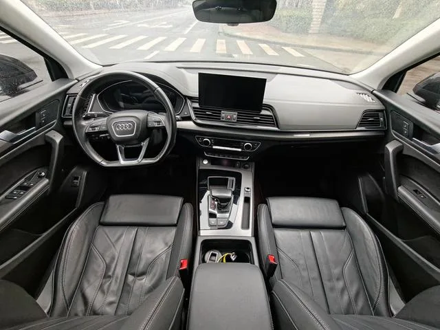 Audi Q5L 2021 40 TFSI Deluxe Dynamic interior photo 8 Audi Q5L 2021 40 TFSI Deluxe Dynamic interior photo 8