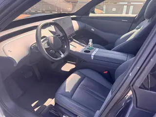 Xiaomi Auto YU7 2025 Long battery life high performance four-wheel drive Max version interior photo 6 Xiaomi Auto YU7 2025 Long battery life high performance four-wheel drive Max version interior photo 6