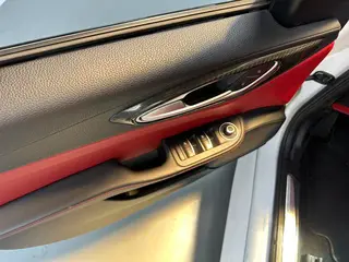 Alfa Romeo Giulia 2017 2.0T 200HP Edición de lujo exterior foto 4 Alfa Romeo Giulia 2017 2.0T 200HP Edición de lujo exterior foto 4