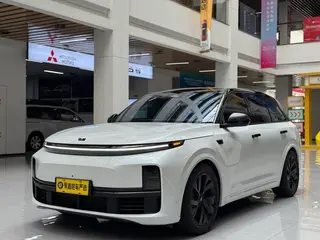 Li Auto L7 2023 Pro Edición