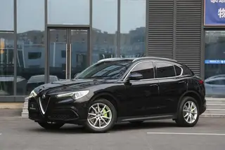Alfa Romeo Stelvio 2017 2.0T 200HP Luxury Edition exterior photo 1 Alfa Romeo Stelvio 2017 2.0T 200HP Luxury Edition exterior photo 1