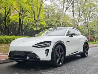 Xiaomi Auto YU7 2025 Tracción a las cuatro ruedas de alto rendimiento con autonomía extrema Max Edición exterior foto 1 Xiaomi Auto YU7 2025 Tracción a las cuatro ruedas de alto rendimiento con autonomía extrema Max Edición exterior foto 1