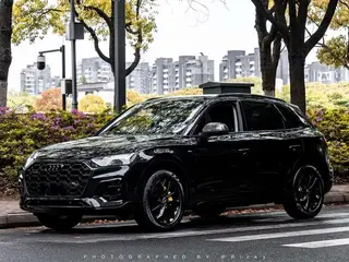 Audi Q5L 2022 40T Deluxe Dynamic