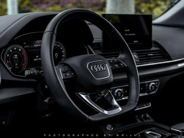 Audi Q5L 2022 40T Deluxe Dynamic exterior photo 4 Audi Q5L 2022 40T Deluxe Dynamic exterior photo 4