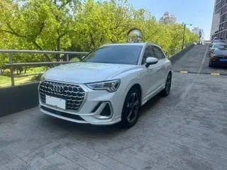Audi Q3 2024 35 TFSI Fashion dynamic type