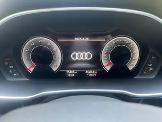 Audi Q3 2024 35 TFSI Fashion dynamic type exterior photo 4