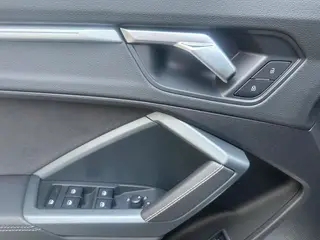 Audi Q3 2024 35 TFSI Fashion dynamic type interior photo 11