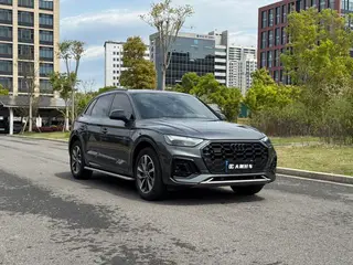Audi Q5L 2023 40T Deluxe dinámico exterior foto 3 Audi Q5L 2023 40T Deluxe dinámico exterior foto 3