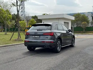 Audi Q5L 2023 40T Deluxe dinámico exterior foto 6 Audi Q5L 2023 40T Deluxe dinámico exterior foto 6