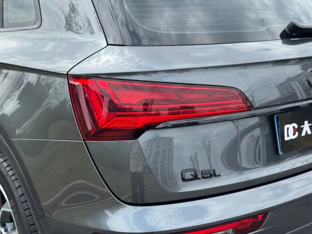 Audi Q5L 2023 40T Deluxe dinámico exterior foto 8 Audi Q5L 2023 40T Deluxe dinámico exterior foto 8