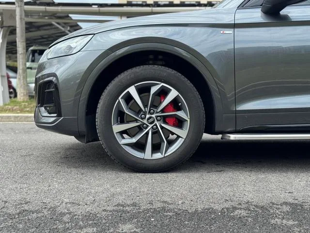 Audi Q5L 2023 40T Deluxe dinámico exterior foto 9 Audi Q5L 2023 40T Deluxe dinámico exterior foto 9