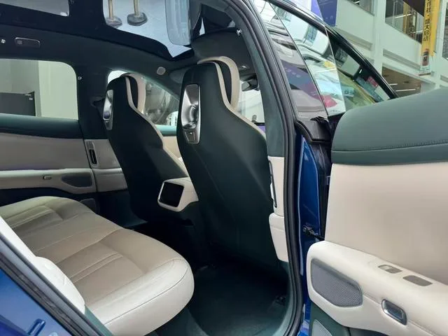 Xiaomi Auto YU7 2025 Long battery life high performance four-wheel drive Max version interior photo 18