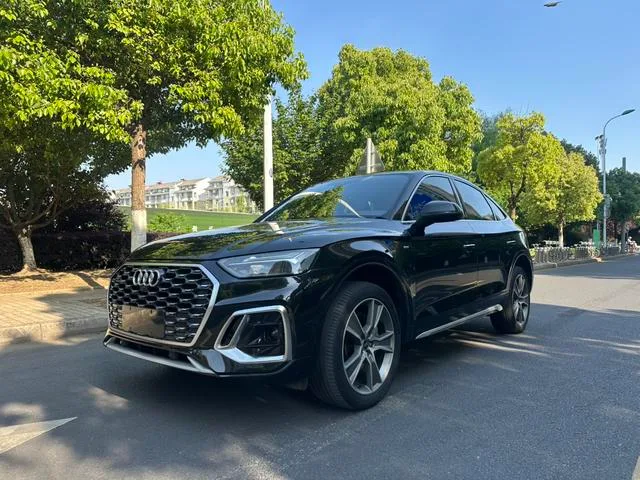 Audi Q5L Sportback 2022 40 TFSI Luxury type exterior photo 1 Audi Q5L Sportback 2022 40 TFSI Luxury type exterior photo 1