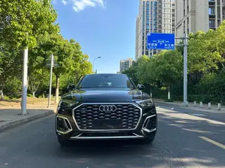 Audi Q5L Sportback 2022 40 TFSI Luxury type exterior photo 2 Audi Q5L Sportback 2022 40 TFSI Luxury type exterior photo 2