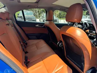 Alfa Romeo Giulia 2017 2.0T 280HP Edición de lujo interior foto 7 Alfa Romeo Giulia 2017 2.0T 280HP Edición de lujo interior foto 7