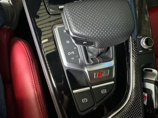 Audi S4 2023 3.0TFSI interior photo 11 Audi S4 2023 3.0TFSI interior photo 11