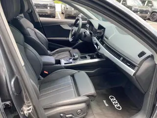 Audi A4L 2022 40 TFSI Модный и динамичный интерьер фото 8