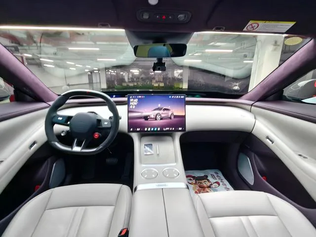 Xiaomi Auto YU7 2025 Long battery life high performance four-wheel drive Max version interior photo 12 Xiaomi Auto YU7 2025 Long battery life high performance four-wheel drive Max version interior photo 12
