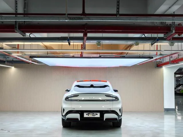 Xiaomi Auto YU7 2025 Long battery life high performance four-wheel drive Max version interior photo 20 Xiaomi Auto YU7 2025 Long battery life high performance four-wheel drive Max version interior photo 20
