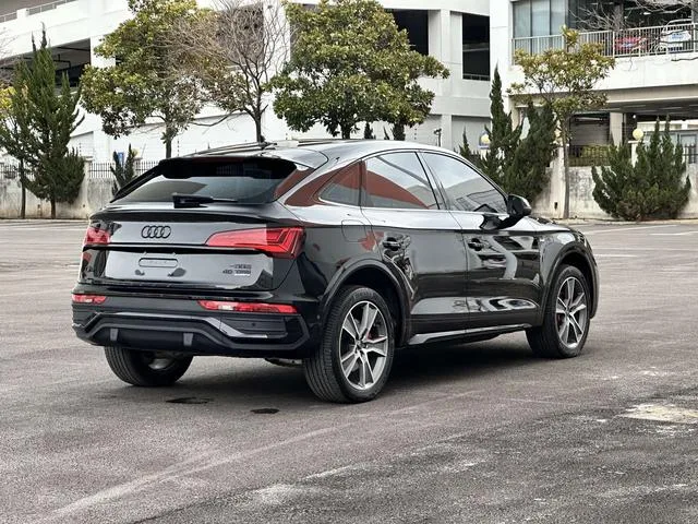 Audi Q5L Sportback 2023 40 TFSI Luxury type exterior photo 4 Audi Q5L Sportback 2023 40 TFSI Luxury type exterior photo 4