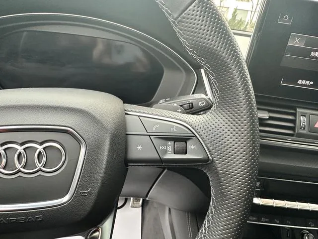 Audi Q5L Sportback 2023 40 TFSI Luxury type interior photo 14 Audi Q5L Sportback 2023 40 TFSI Luxury type interior photo 14