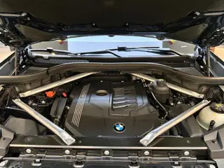 BMW X5 2021 xDrive40i Premium Class M Sports suit interior photo 18