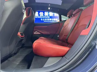 Xiaomi Auto SU7 2024 Duración de la batería con tracción en las cuatro ruedas Max Edición interior foto 17 Xiaomi Auto SU7 2024 Duración de la batería con tracción en las cuatro ruedas Max Edición interior foto 17