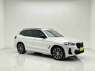 BMW X3 2022 Вторичная модификация xDrive30i Лидирующий M Ночной костюм экстерьер фото 3 BMW X3 2022 Вторичная модификация xDrive30i Лидирующий M Ночной костюм экстерьер фото 3