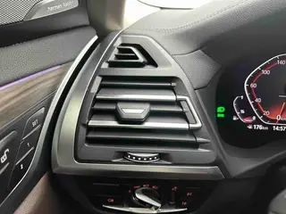 BMW X3 2022 Вторичная модификация xDrive30i Лидирующий M Ночной костюм интерьер фото 17 BMW X3 2022 Вторичная модификация xDrive30i Лидирующий M Ночной костюм интерьер фото 17