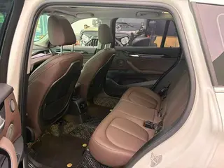 BMW X1 2022 sDrive25Li Leading Type interior photo 6 BMW X1 2022 sDrive25Li Leading Type interior photo 6