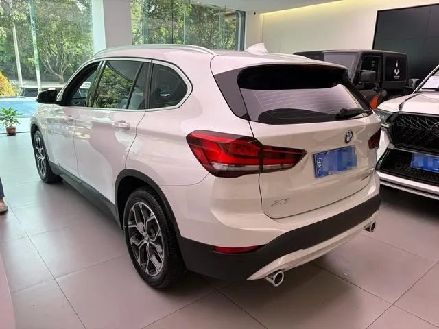 BMW X1 2022 sDrive25Li Leading Type interior photo 7 BMW X1 2022 sDrive25Li Leading Type interior photo 7
