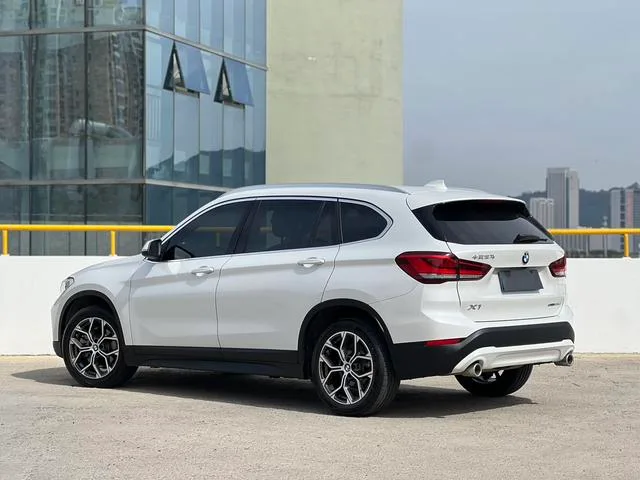 BMW X1 2022 sDrive25Li Leading Type exterior photo 4 BMW X1 2022 sDrive25Li Leading Type exterior photo 4