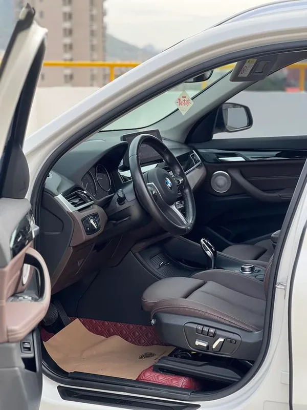 BMW X1 2022 sDrive25Li Leading Type interior photo 7 BMW X1 2022 sDrive25Li Leading Type interior photo 7