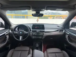 BMW X1 2022 sDrive25Li Leading Type interior photo 12 BMW X1 2022 sDrive25Li Leading Type interior photo 12