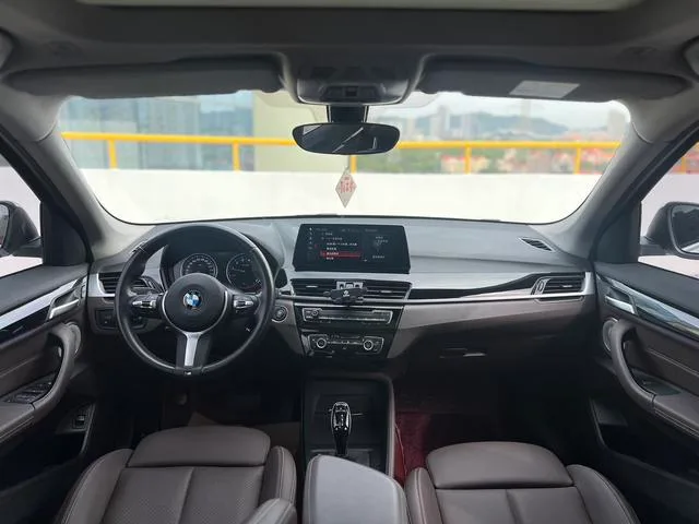 BMW X1 2022 sDrive25Li Leading Type interior photo 12 BMW X1 2022 sDrive25Li Leading Type interior photo 12