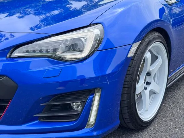 Subaru BRZ 2017 2.0i Automatique type-S Version extérieur photo 4 Subaru BRZ 2017 2.0i Automatique type-S Version extérieur photo 4