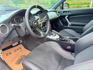 Subaru BRZ 2017 2.0i Automatique type-S Version intérieur photo 14 Subaru BRZ 2017 2.0i Automatique type-S Version intérieur photo 14