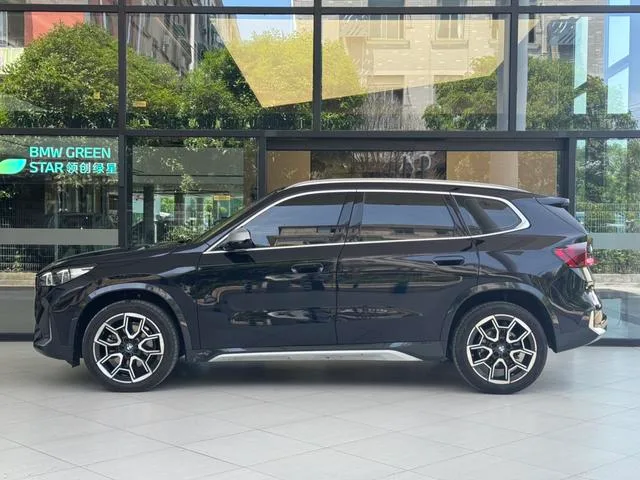 BMW X1 2023 sDrive25Li X Design Suit exterior photo 4 BMW X1 2023 sDrive25Li X Design Suit exterior photo 4