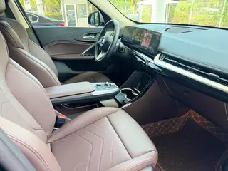 BMW X1 2023 sDrive25Li X Design Suit interior photo 14 BMW X1 2023 sDrive25Li X Design Suit interior photo 14