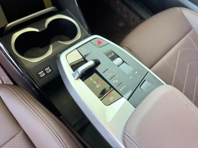 BMW X1 2023 sDrive25Li X Design Suit interior photo 18 BMW X1 2023 sDrive25Li X Design Suit interior photo 18