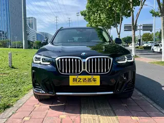 BMW X3 2022 xDrive25i M Ensemble de sport extérieur photo 2 BMW X3 2022 xDrive25i M Ensemble de sport extérieur photo 2