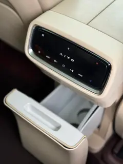 Harmony Intelligence AITO M9 2024 extended range Max Six-seat version interior photo 12 Harmony Intelligence AITO M9 2024 extended range Max Six-seat version interior photo 12