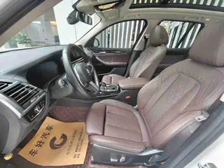 BMW X3 2022 xDrive25i M Sports suit interior photo 11 BMW X3 2022 xDrive25i M Sports suit interior photo 11