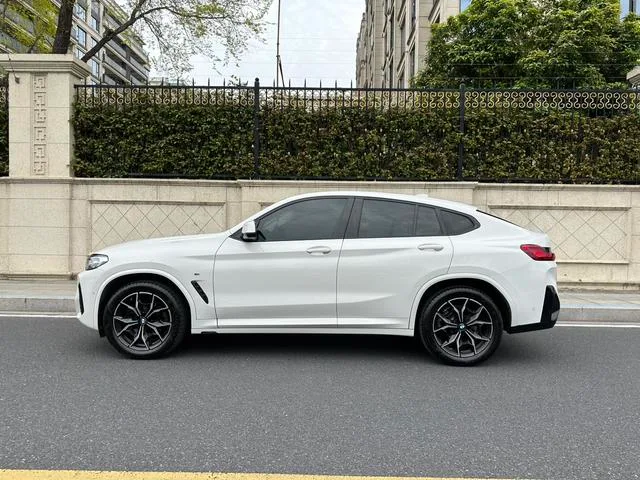 BMW X4 2022 xDrive 25i M Sports suit exterior photo 3 BMW X4 2022 xDrive 25i M Sports suit exterior photo 3