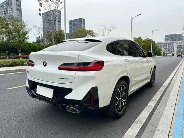BMW X4 2022 xDrive 25i M Sports suit exterior photo 5 BMW X4 2022 xDrive 25i M Sports suit exterior photo 5