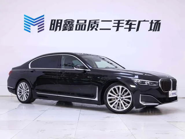 BMW 7 Series 2021 740Li Leading Type Luxury Set exterior photo 6 BMW 7 Series 2021 740Li Leading Type Luxury Set exterior photo 6