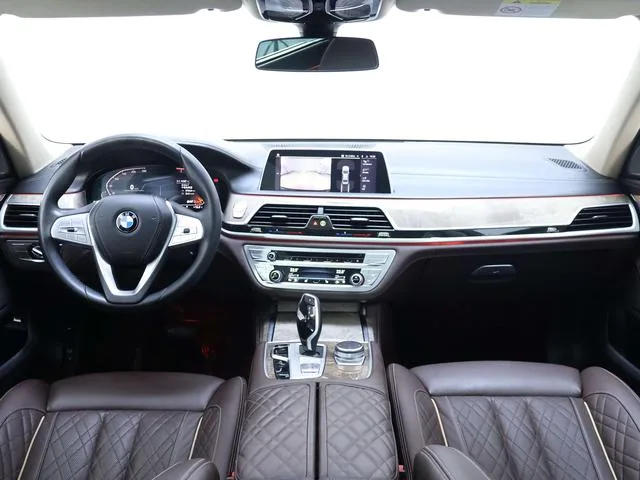 BMW 7 Series 2021 740Li Leading Type Luxury Set interior photo 14 BMW 7 Series 2021 740Li Leading Type Luxury Set interior photo 14