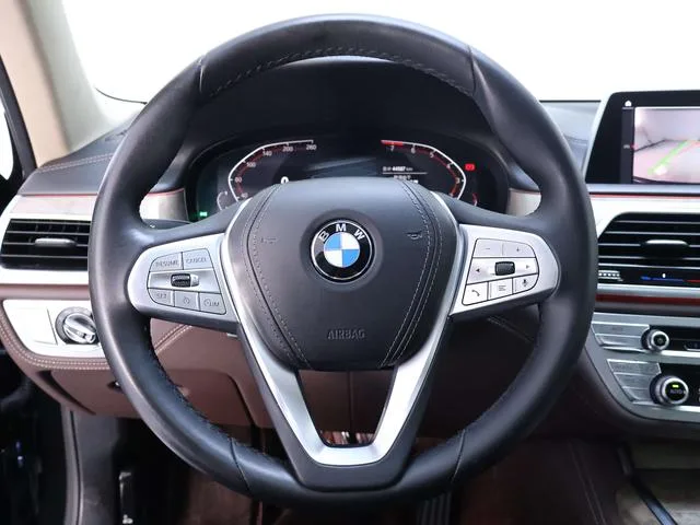 BMW 7 Series 2021 740Li Leading Type Luxury Set interior photo 17 BMW 7 Series 2021 740Li Leading Type Luxury Set interior photo 17