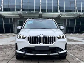 BMW X1 2023 xDrive25Li X Набор дизайна экстерьер фото 2 BMW X1 2023 xDrive25Li X Набор дизайна экстерьер фото 2